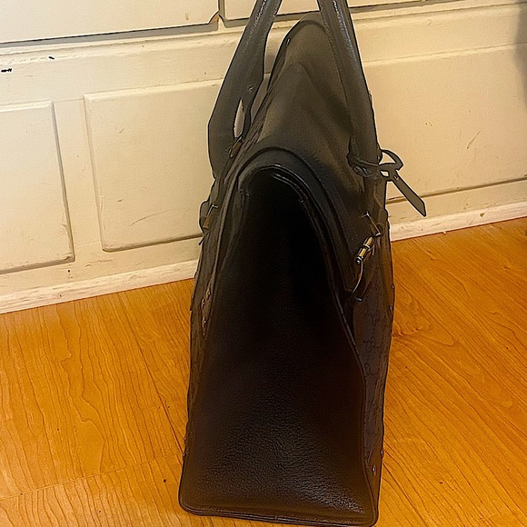 Authentic Gucci Rare Tom Ford Black Monogram GG Studded Oversized Travel Bag - Picture 6 of 14